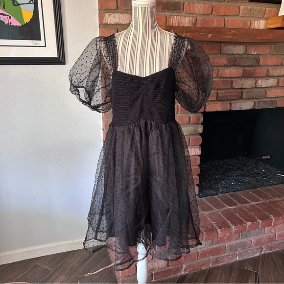 ARULA Dresses & Skirts - ARULA Mesh Polka Dot Puff Sleeve Mini Dress in Black Sz XL